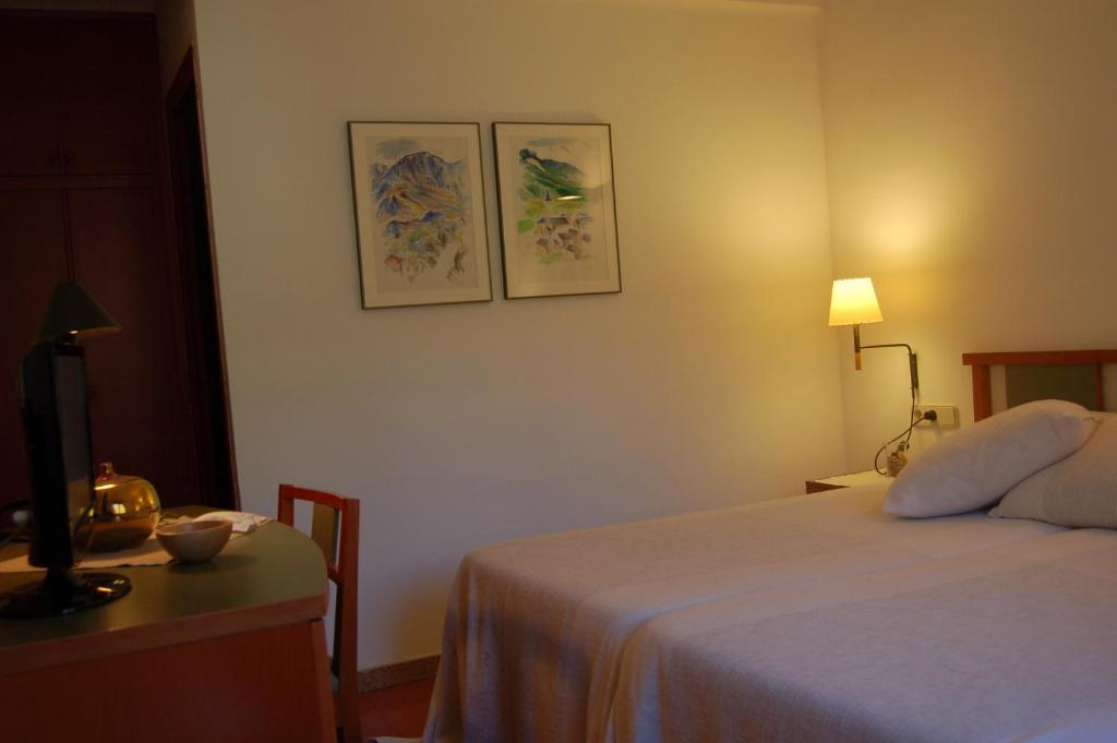Hotel Vall Ferrera Areu Экстерьер фото