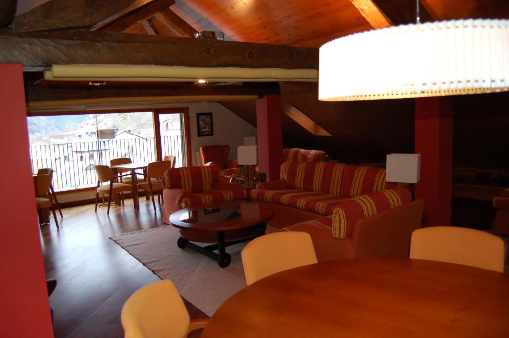 Hotel Vall Ferrera Areu Экстерьер фото